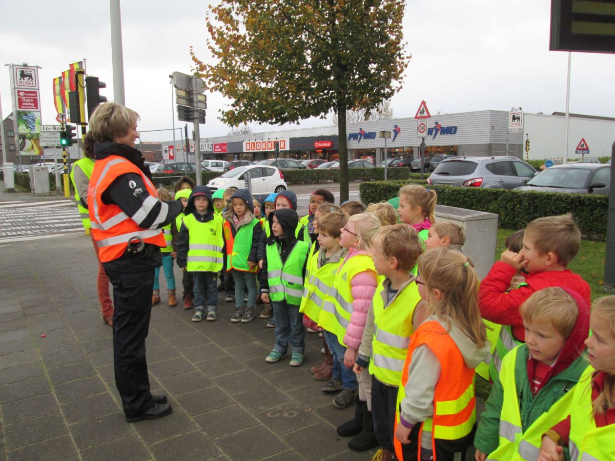 3KABC Hoe steek ik veilig een straat over?