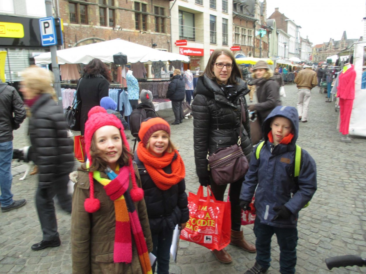 2ABC Bezoek aan markt te Lokeren