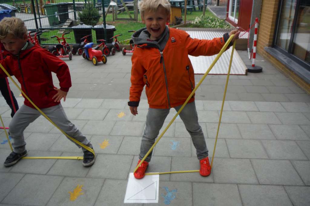 3KC Spelen met raam-en ruimtefiguren