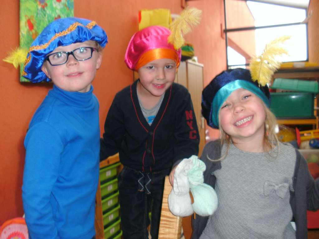 2KC Uitkijken naar de komst van de Sint