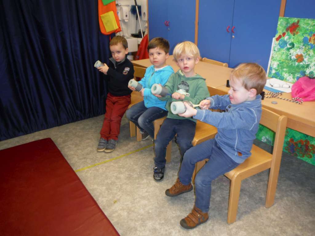 1KC in de zonneklas: bewegingsspelletjes