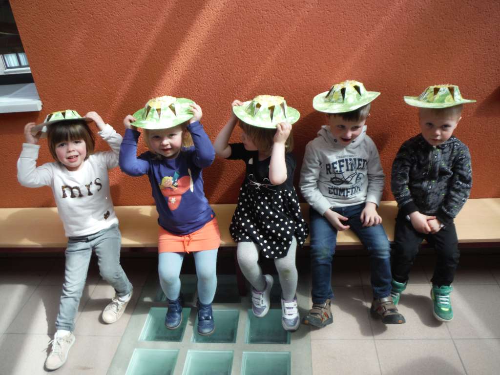 1KB Bloemenspel in de zonneklas