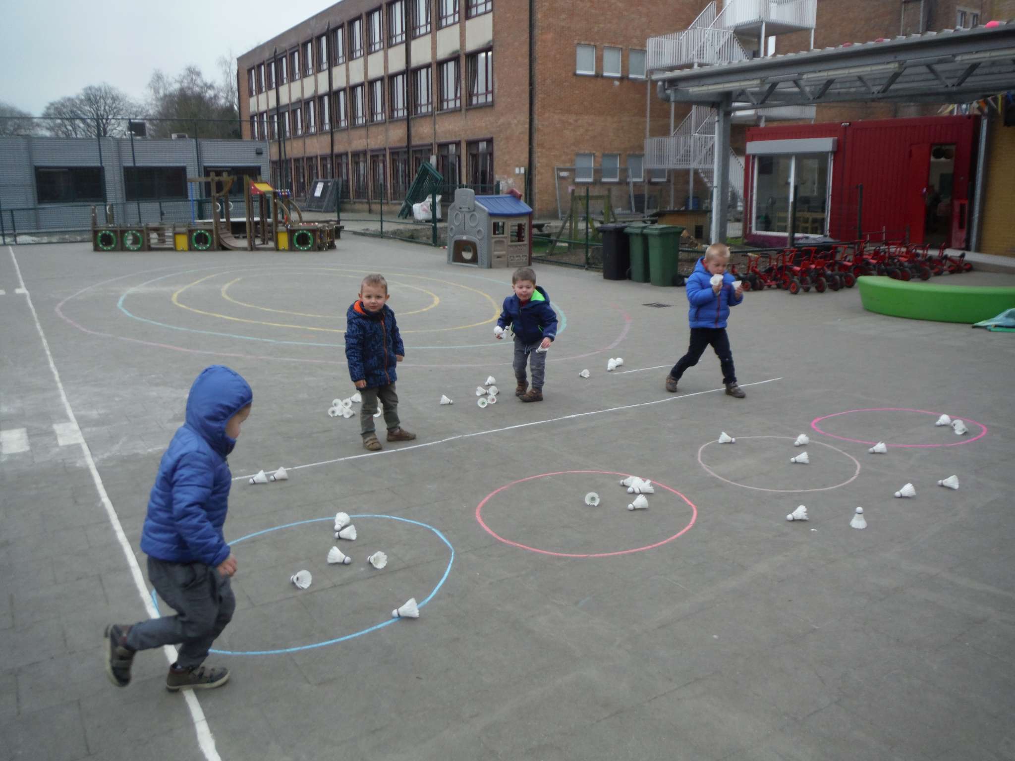 1KA Bewegingsspel met pluimpjes