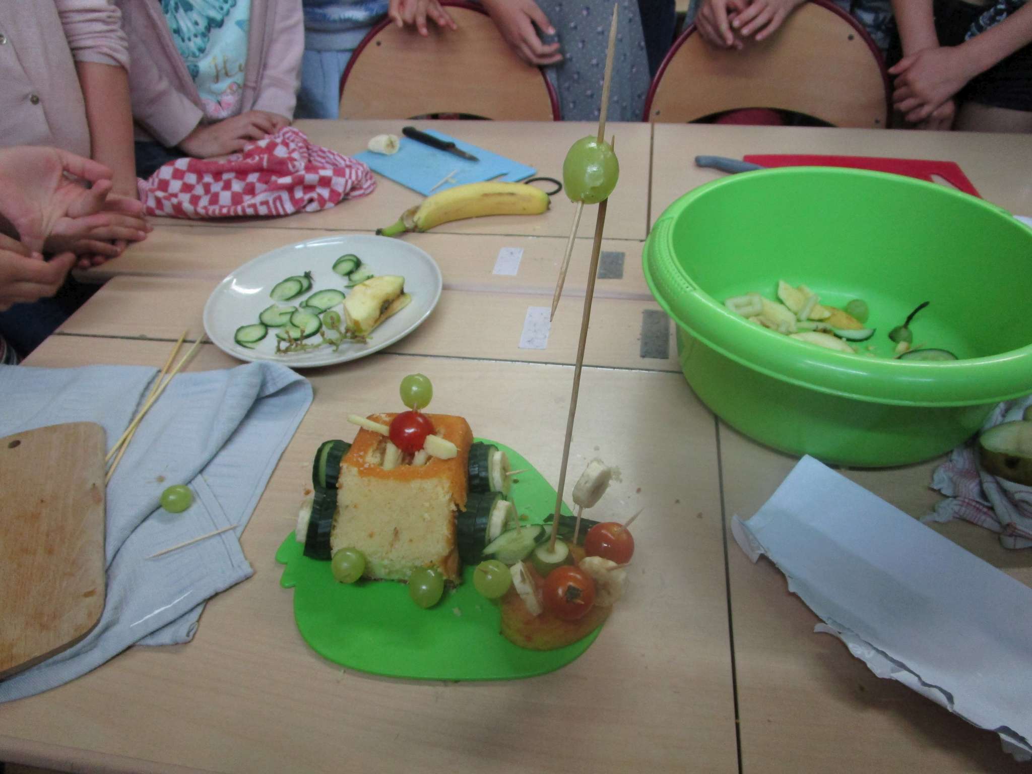 4B Knutselen met groenten en fruit