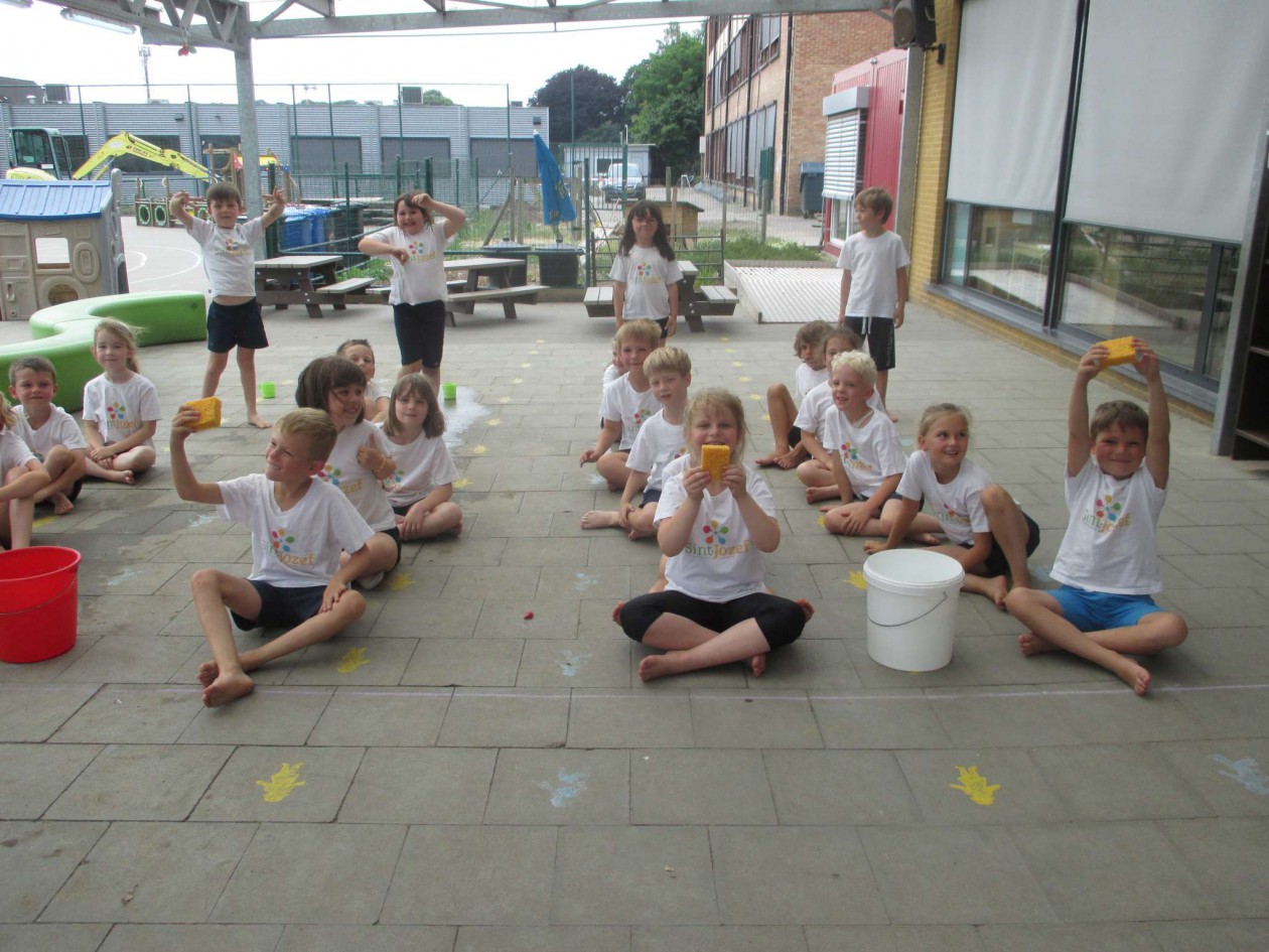 Waterspelletjes met juf Liesbeth