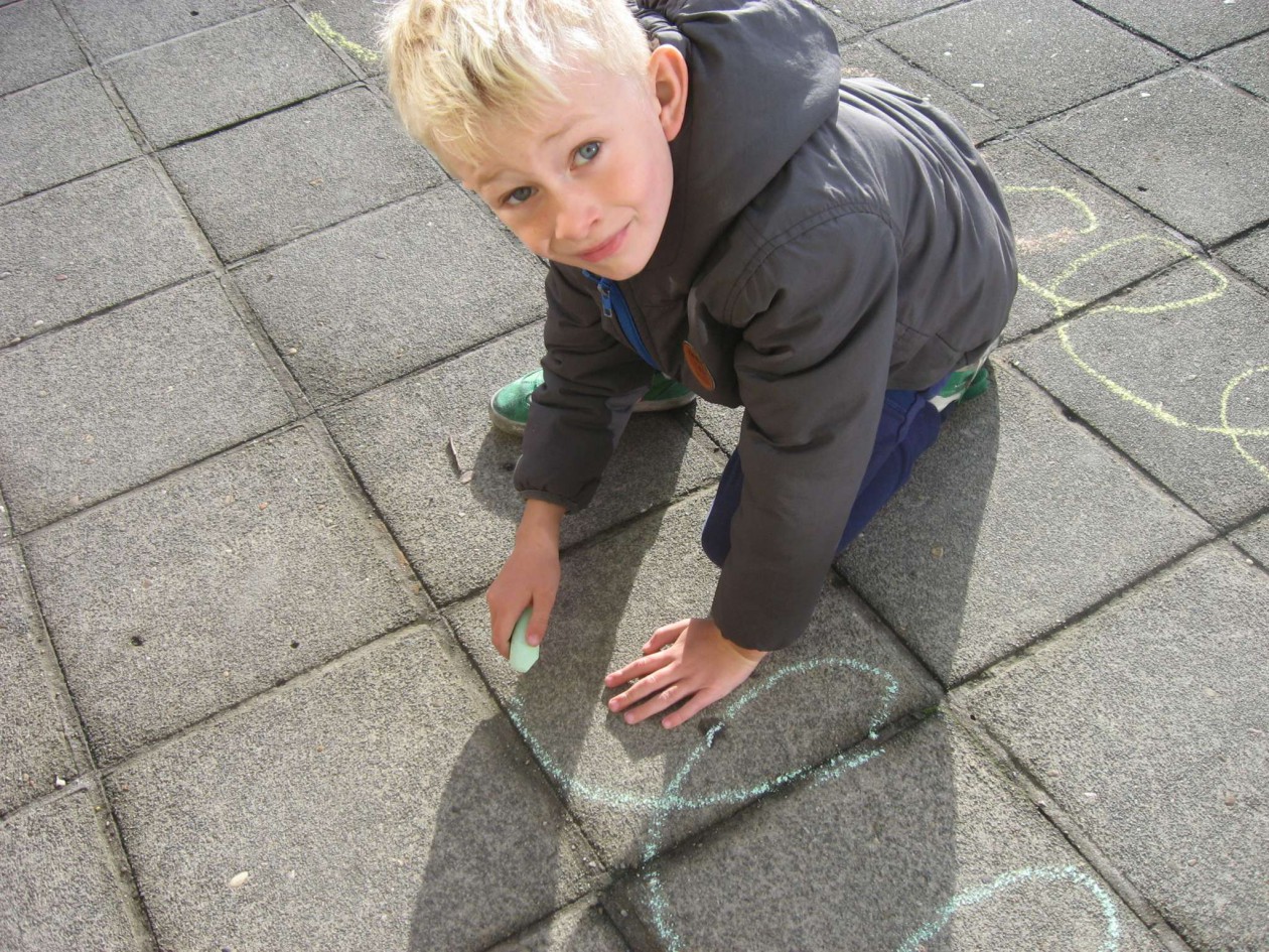 Schrijfpatronen op de speelplaats 1B