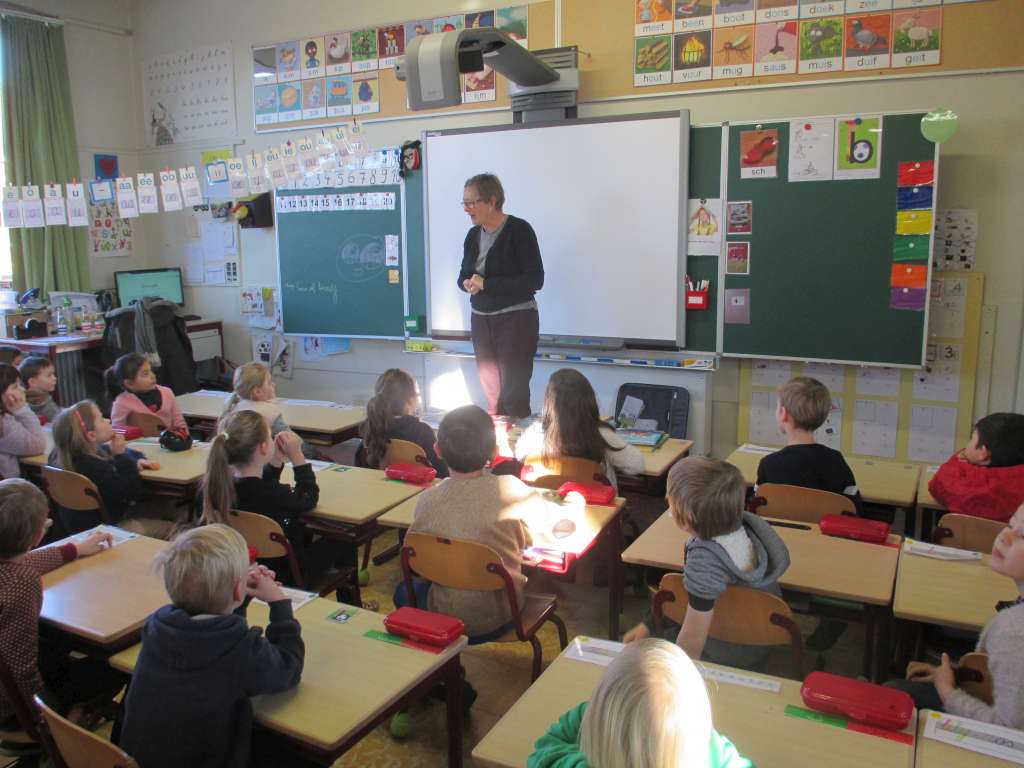 1ABC Auteur Riet Wille op bezoek