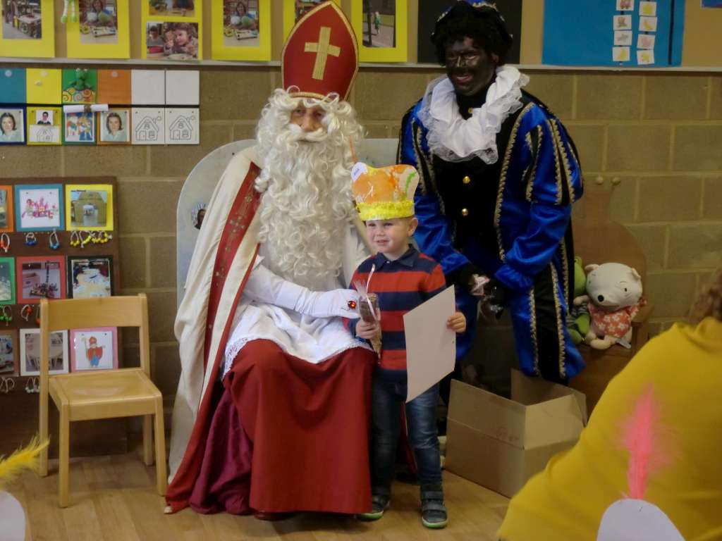 1KA Sinterklaas op bezoek