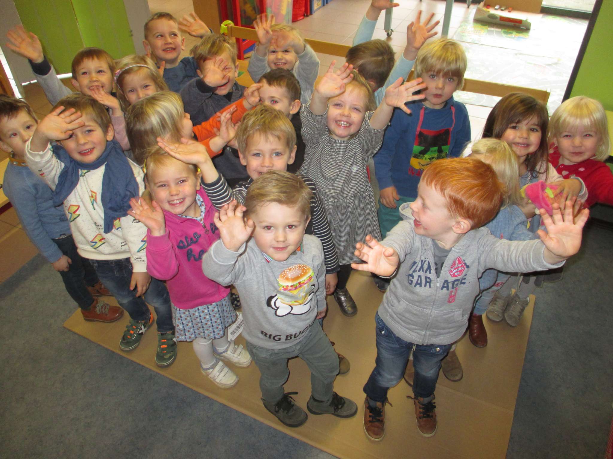 1KC Met afval kan je leuke dingen doen!