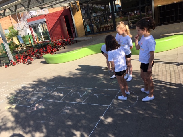 12ABC Speelplaatsspelletjes