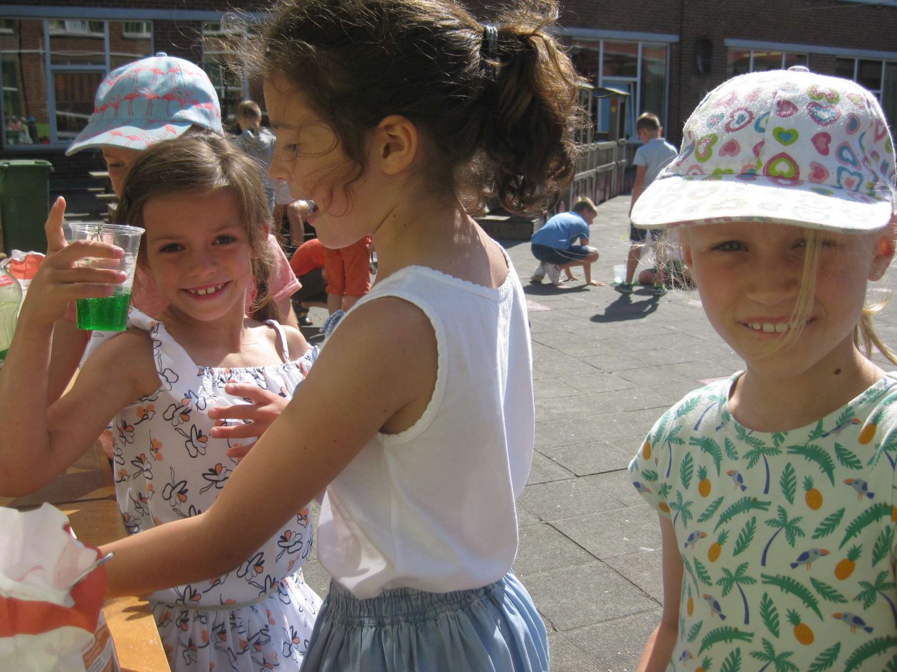 2ABC We maken zelf bellenblaassap
