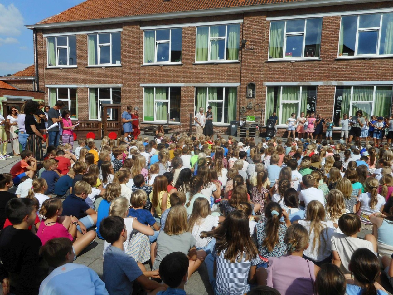 Het nest van Sint-Jozef en slotmoment eerste schooldag