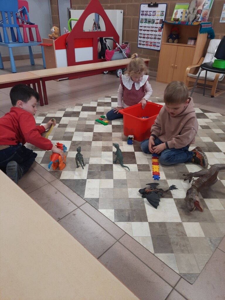 2KB Prentenboek kleine dino